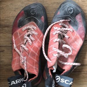 Scarpa size 36 lace up climbing shoes!